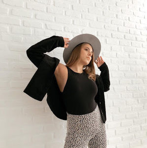 Meet your Posher, Sabrina